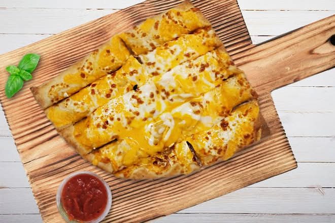 CHEESY BREAD (8 Pcs) / 芝士面包8件